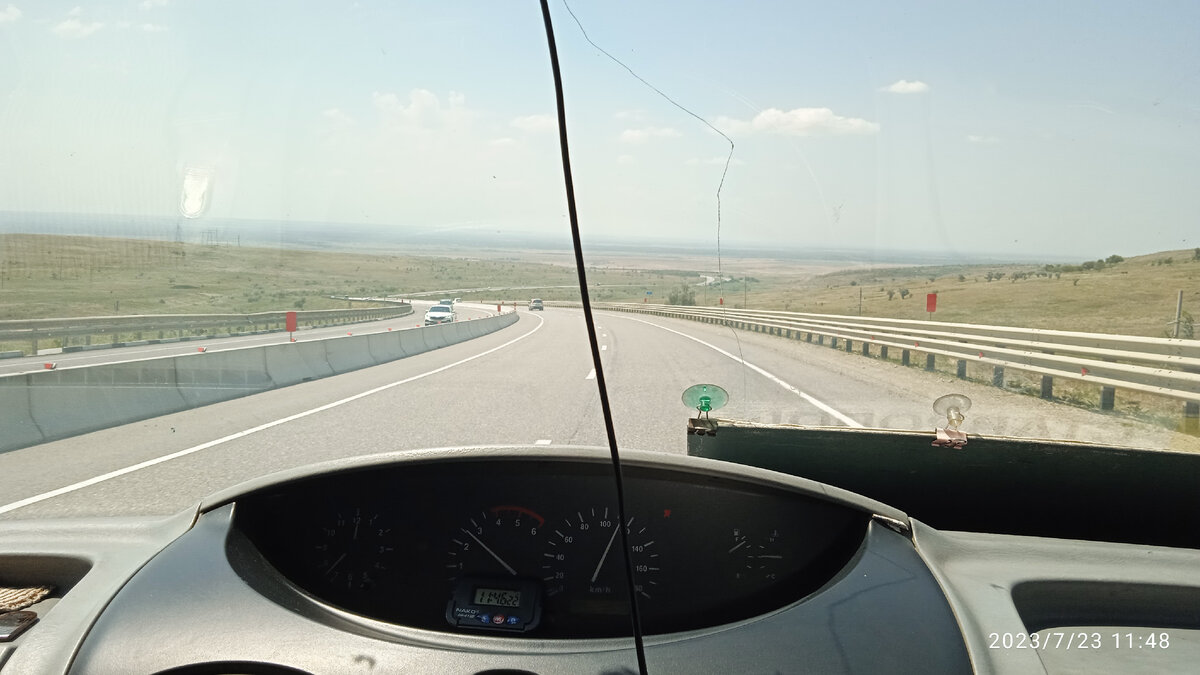 Трасса в районе съезда у Сенгилеевского водохранилища