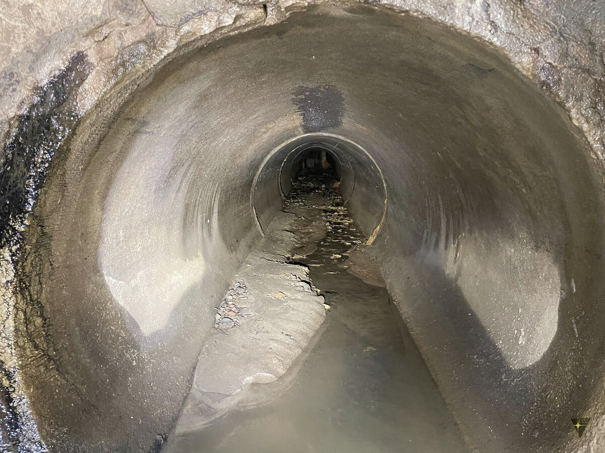 После Чуры мы ощутили, что есть ещё порох в пороховницах и ягоды в ягодицах. И отчего бы не посетить коллектор некоего ручья или скромной речки?-18