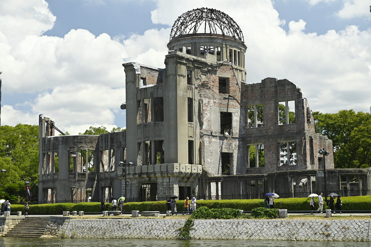     Мемориал мира в Хиросиме (Купол Гэмбаку) / Gettyimages.ru / David Mareuil/Anadolu Agency