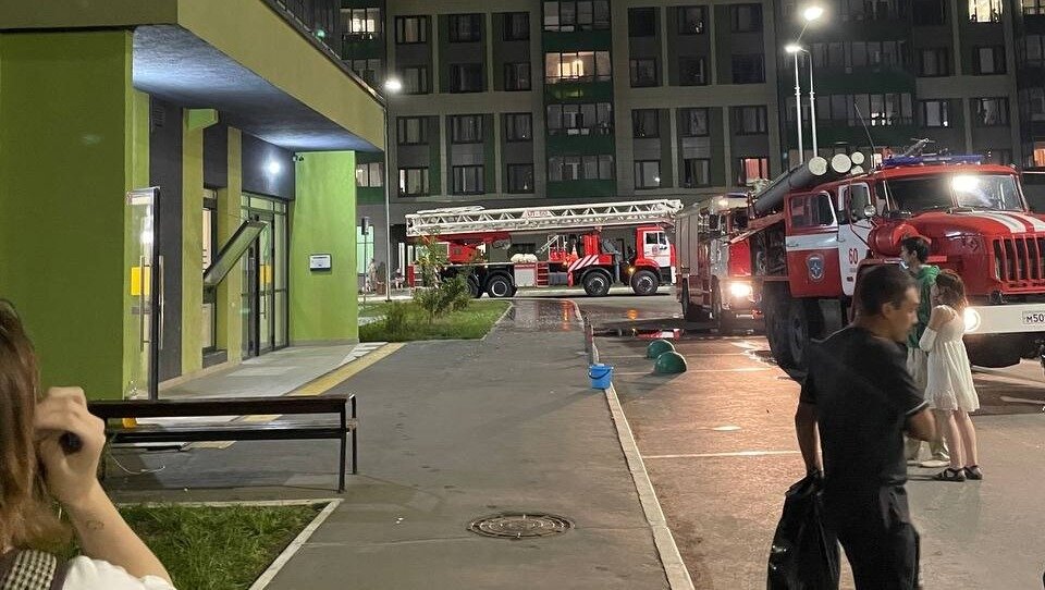     Читательница Inkazan, представившаяся Любовью, рассказала подробности пожара в одной из квартир дома №9 по улице Альфии Авзаловой в казанском жилом комплексе «Салават Купере».