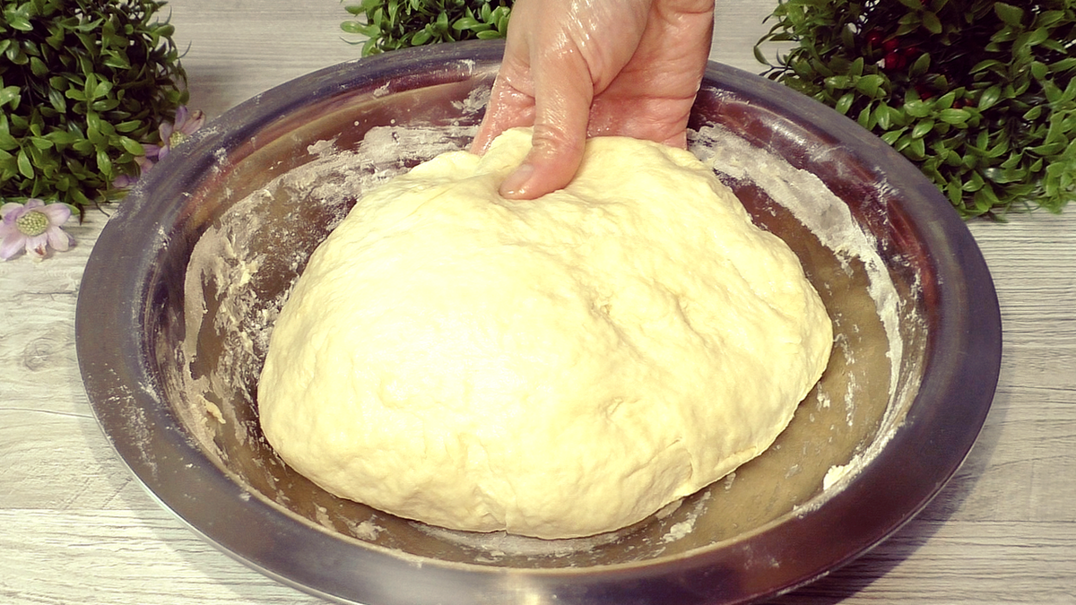 Самое вкусное тесто для жареных пирожков на воде, без яиц и молока. Для  меня это идеальное дрожжевое тесто | Красилова Наталья / Food | Дзен