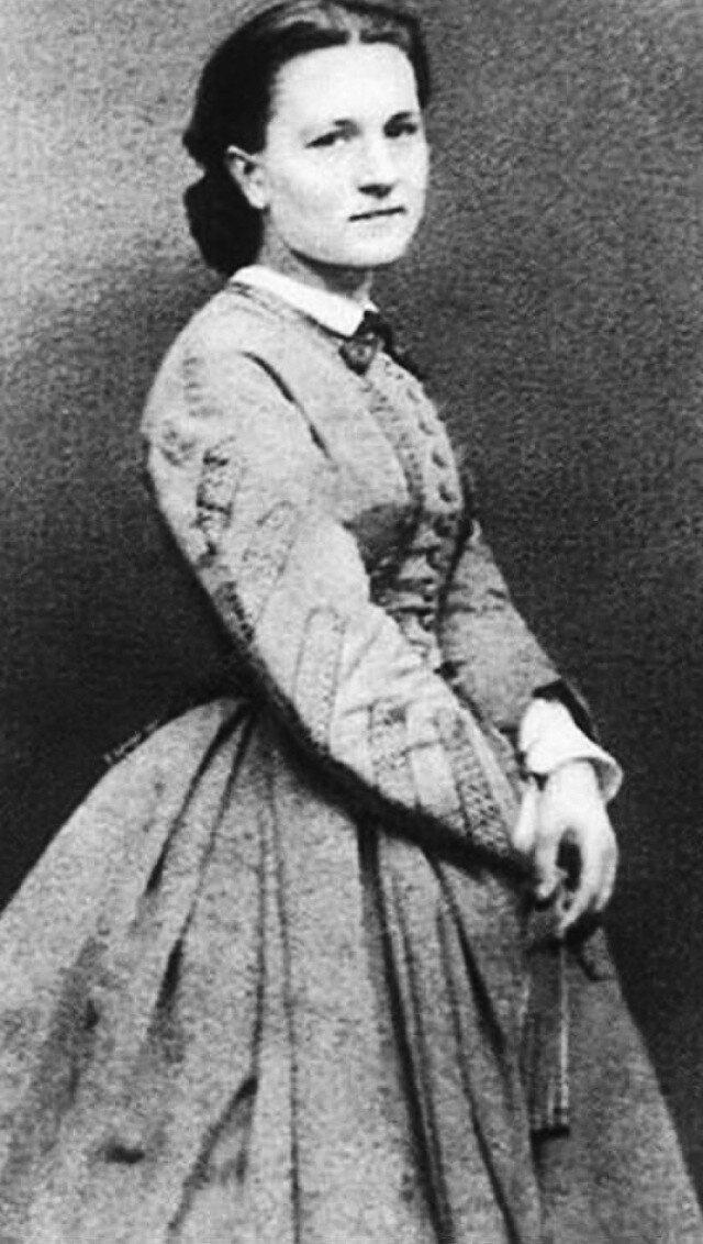 Полина Брюйер _ Тургенева. Подлинное фото.