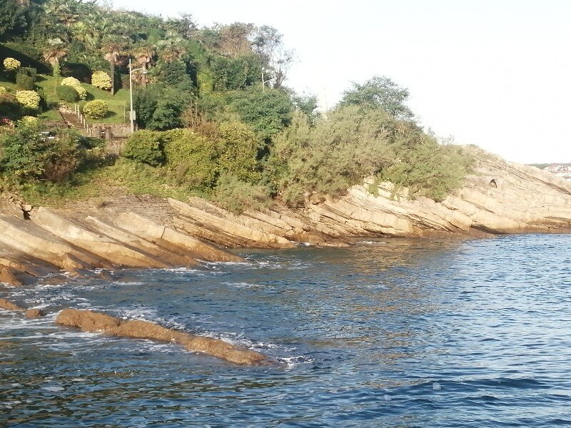 Море и скалы