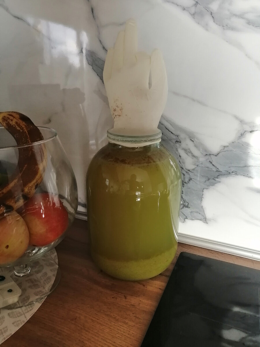 Пуарэ - не только великий сыщик, но и грушевый сидр