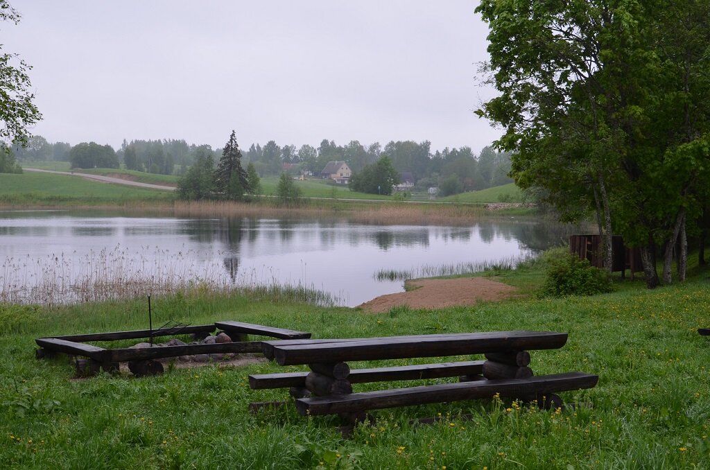 Место для костра у озера Васкна (Vaskna).