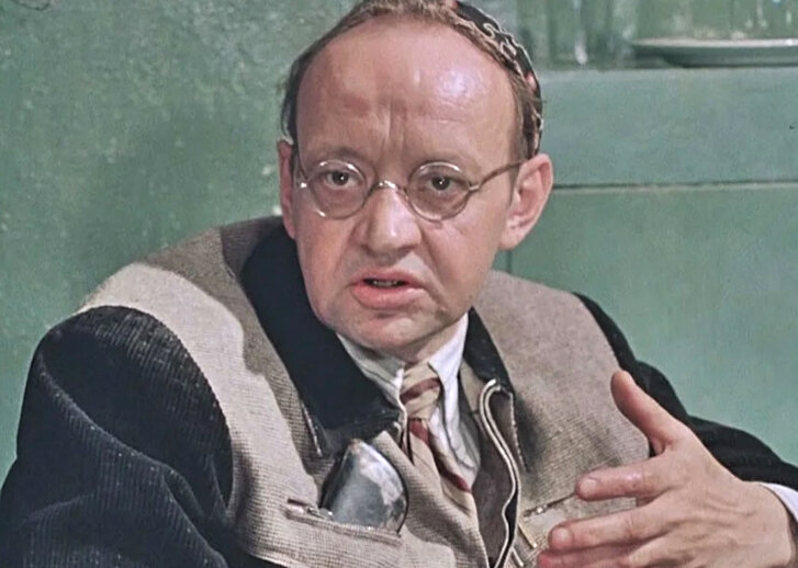 Фото: кадр фильма "Место встречи измeнить нельзя"