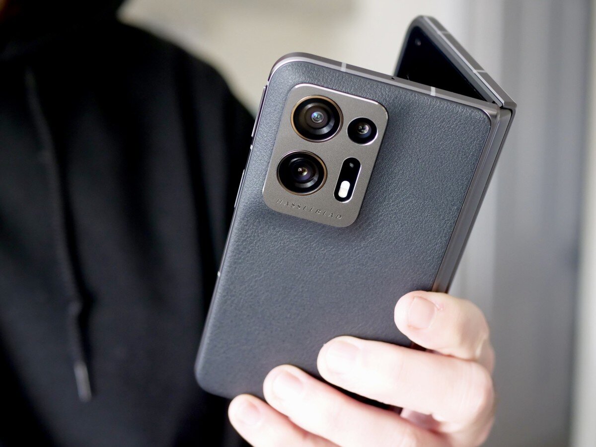    OPPO Find N2 удостоился награды «Лучший смартфон»