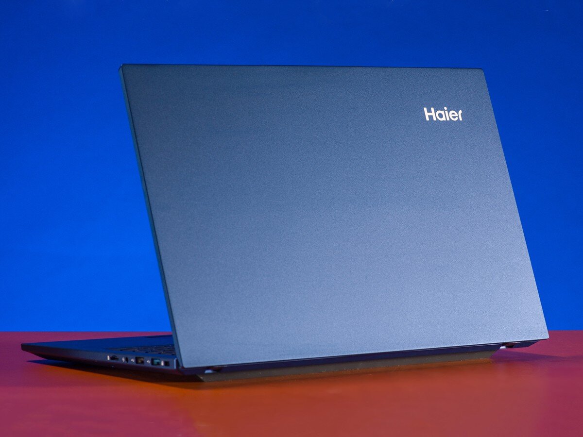 Haier ax1540sd. Haier ax1750sd. Ноутбук в офисе. Haier ax1550sd.