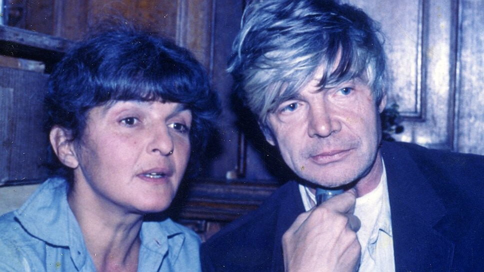    Одухотворенные, полные интеллекта (и спирта) лица «великих писателей своего времени»