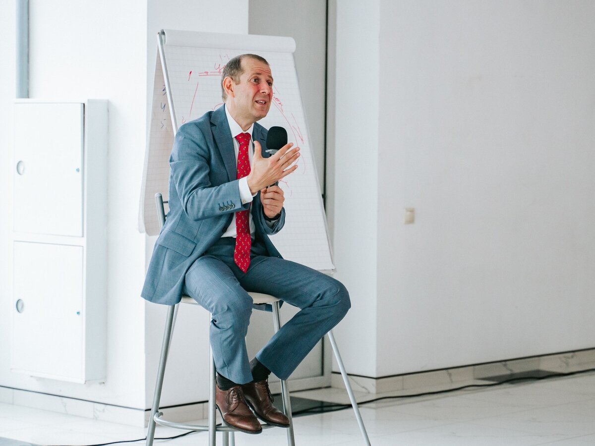 С помощью 5 несложных правил вы научитесь убеждать любого оппонента. Фото © Игорь Рызов