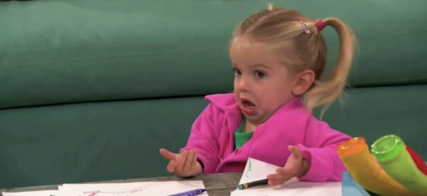    Миа Талерико. Кадр из "Держись, Чарли!" Алина Дьякова