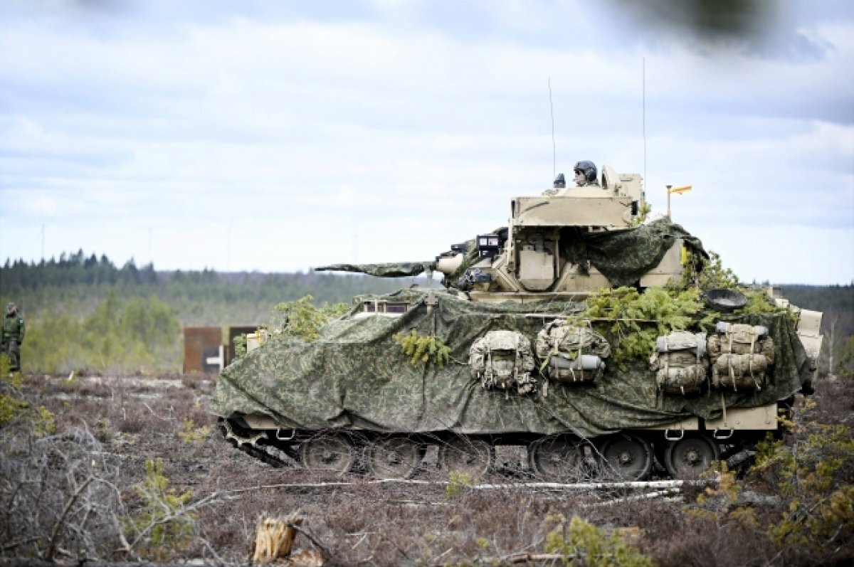    БМП M2Bradley.