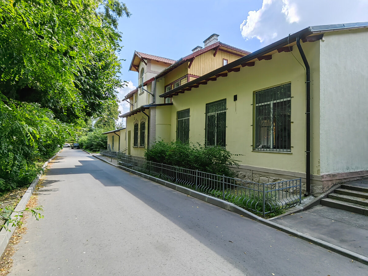 Вокзал светлогорск 2. Вокзал светлогорск телефон. Вокзал светлогорск телефон. Вокзал светлогорск телефон. Светлогорск 1 и светлогорск 2.