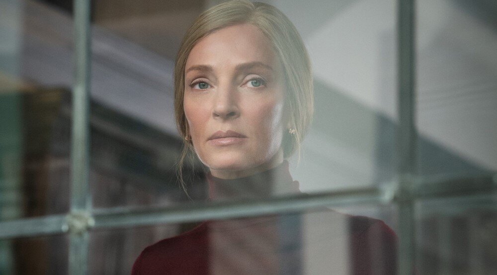     Ума Турман, кадр из сериала «Под подозрением» (2022)