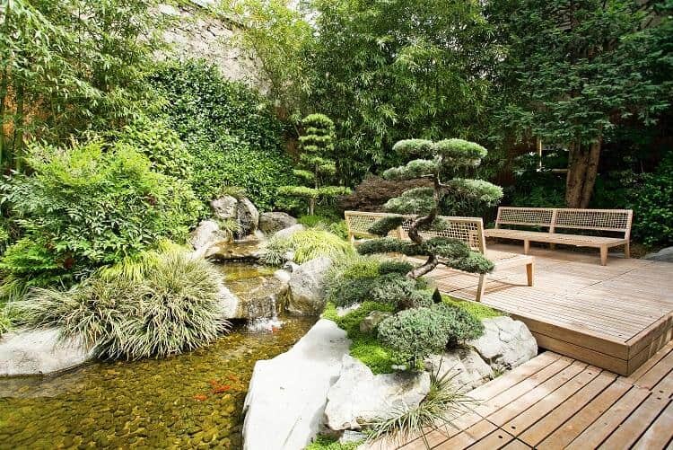 生活の日本庭園:リラクゼーションと瞑想の日本の芸術 。