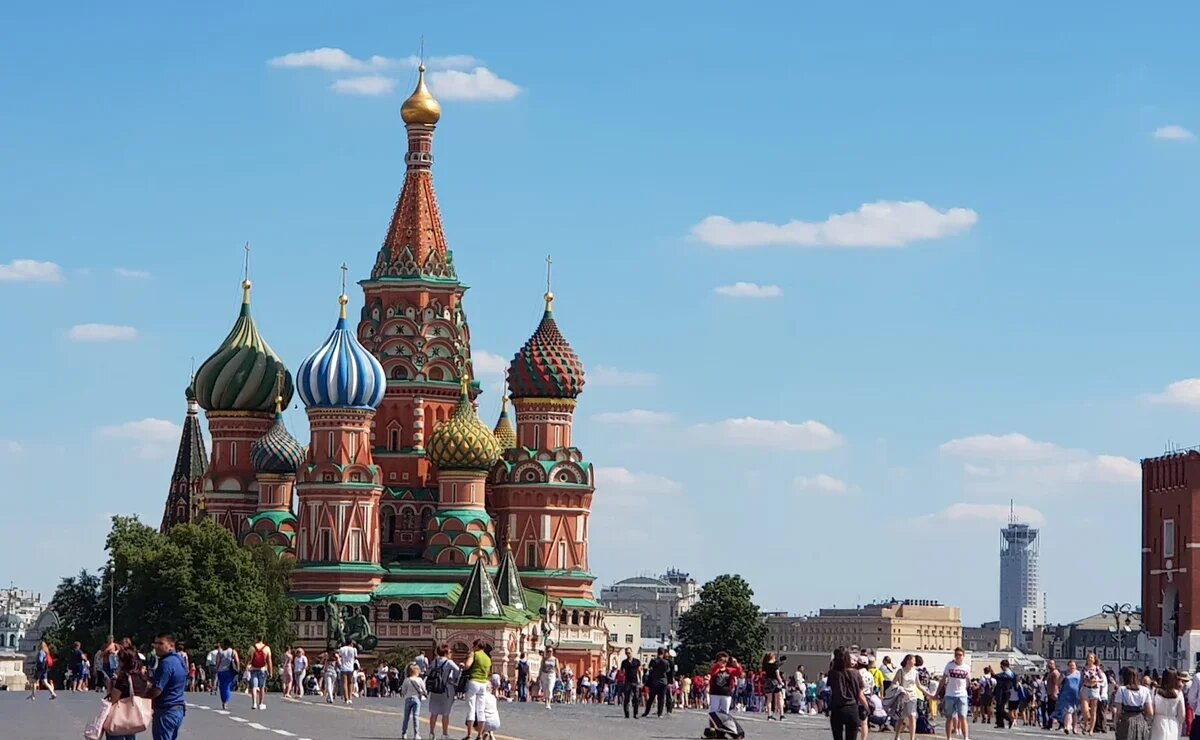    Иностранный турпоток в Россию вырос за год на 130%. Но это еще в 16,5 раз меньше, чем до пандемии