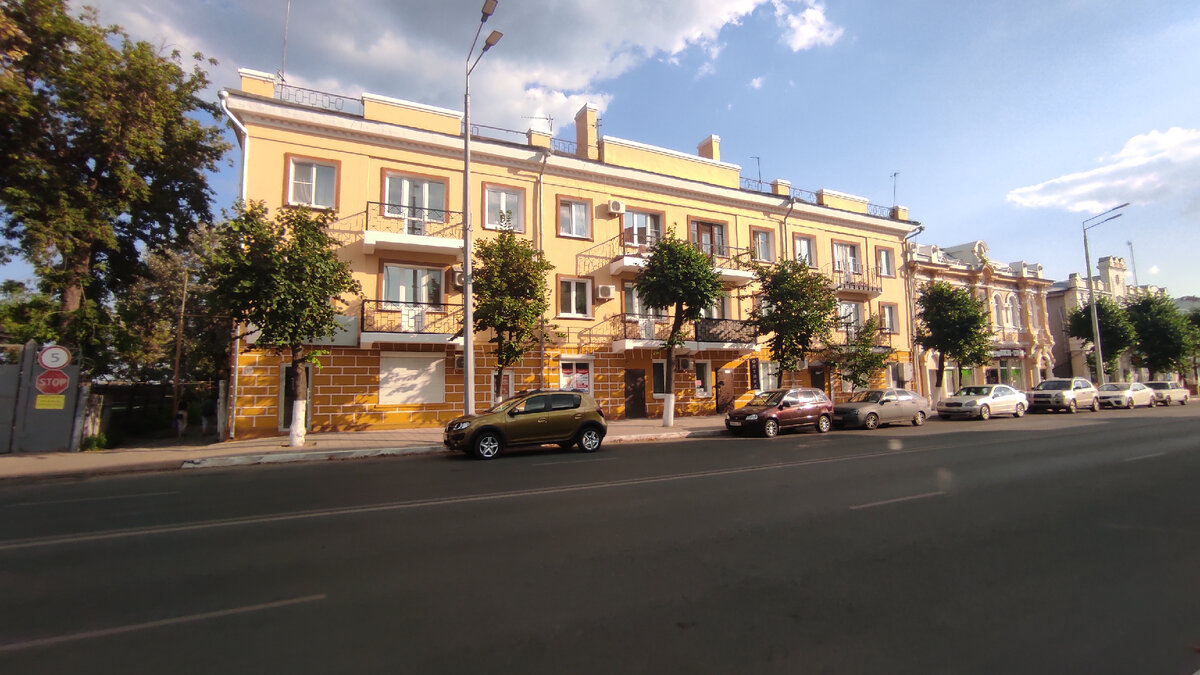 Город Сызрань, улица Советская, 52. Многоквартирный жилой дом. Год постройки - 1940 . Фотография 2023 года.