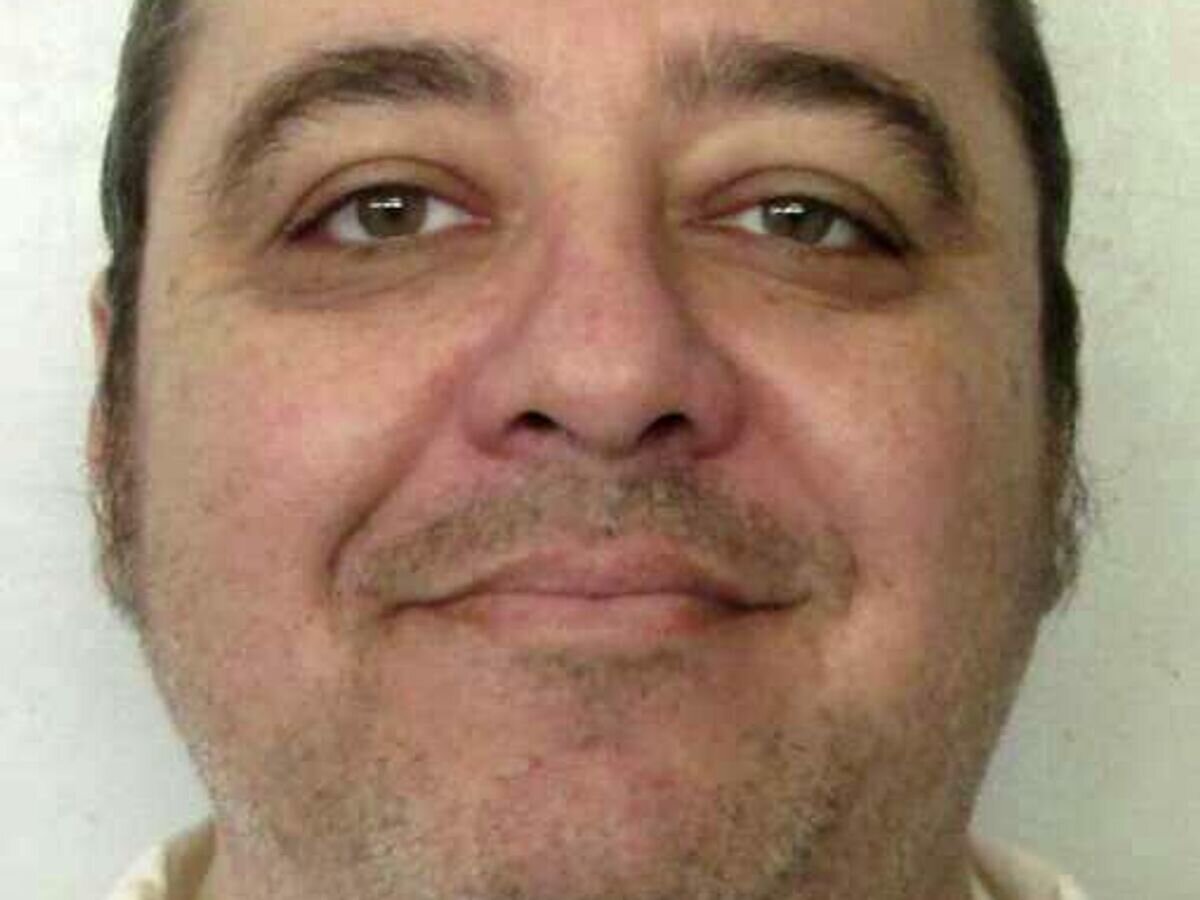 стивен стейнер , кэри стейнер. отрезанные головы британских инженеров. кеннет смит за что казнят. майкл кеннет уильямс ориентация. смертная казнь в сша электрический стул.