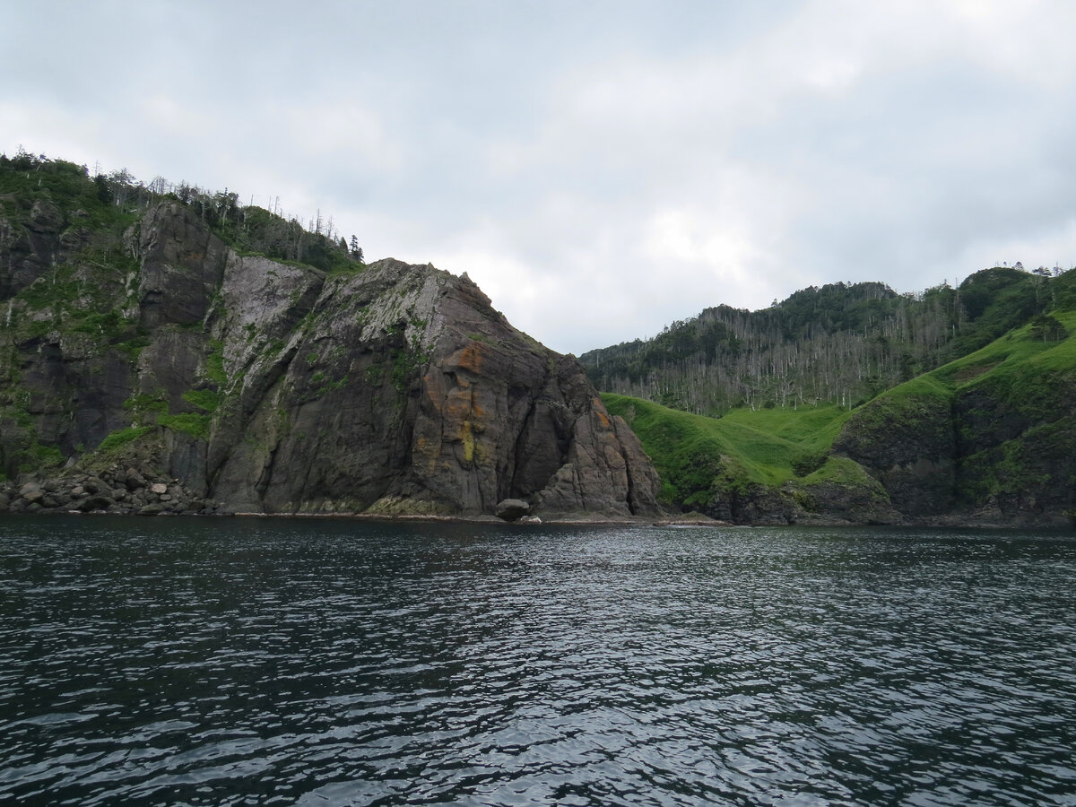 Берег Шикотана