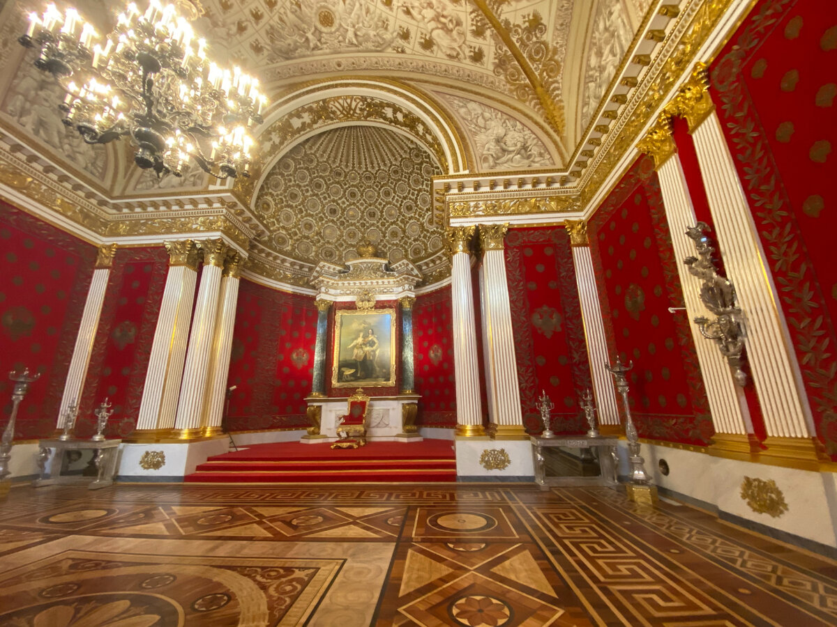 Фото автора: Петровский (Малый тронный) зал.