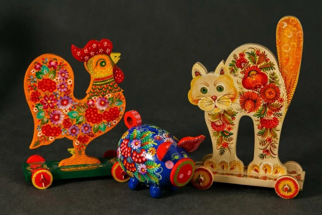 русская народная игрушка. дымковская игрушка слобода дымково. создание игрушек народных промыслов. народный промысел дымковская игрушка. русская народная глиняная игрушка.