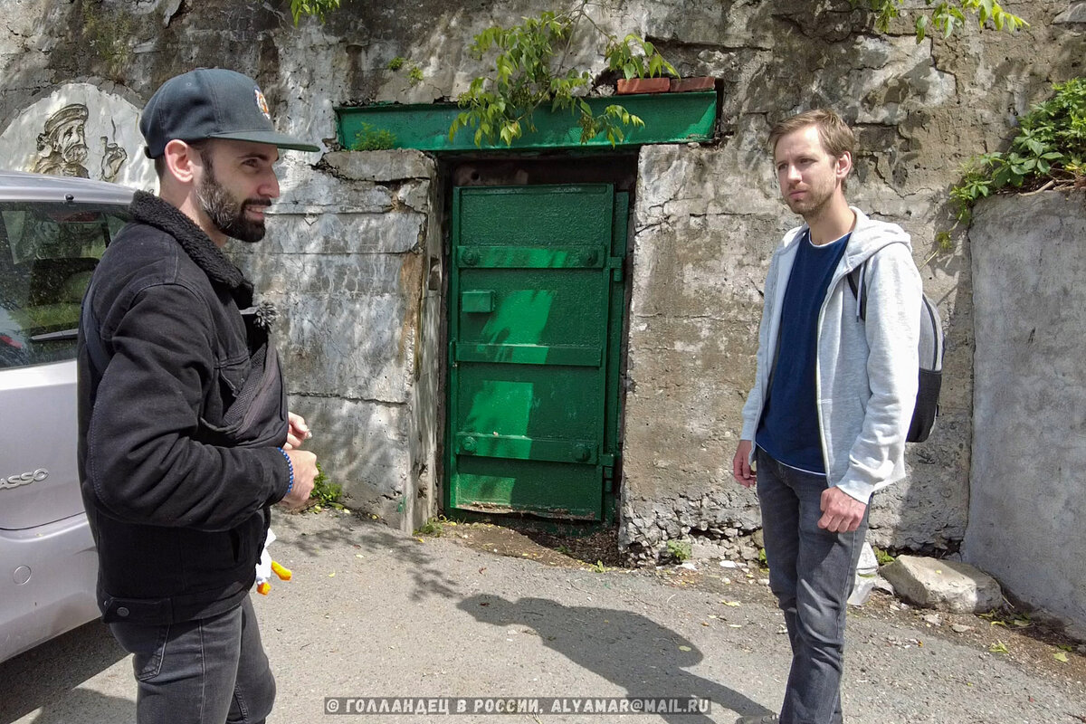 Филипп - историк, диггер и гид по подземельям Владивостока. Сегодня он покажет нам, что спрятано под городом. Фото: из личного архива