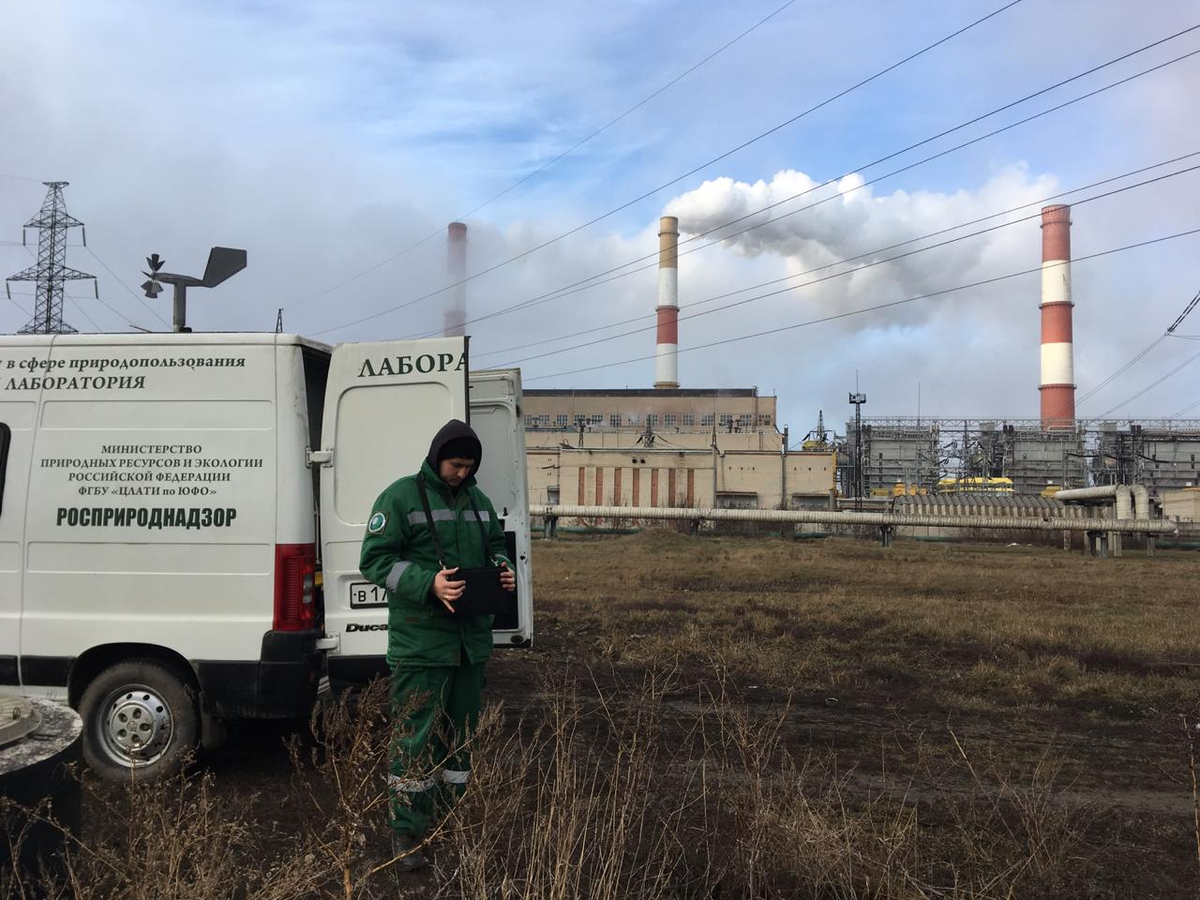 Наблюдение за состоянием окружающей. Мониторинг атмосферного воздуха. Контроль за загрязнением воздуха. Мониторинг загрязнения атмосферного воздуха. Экологический мониторинг на заводе.