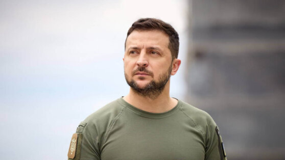    Зеленский рассказал о возвращении на Украину командиров "Азова" Анастасия Романова