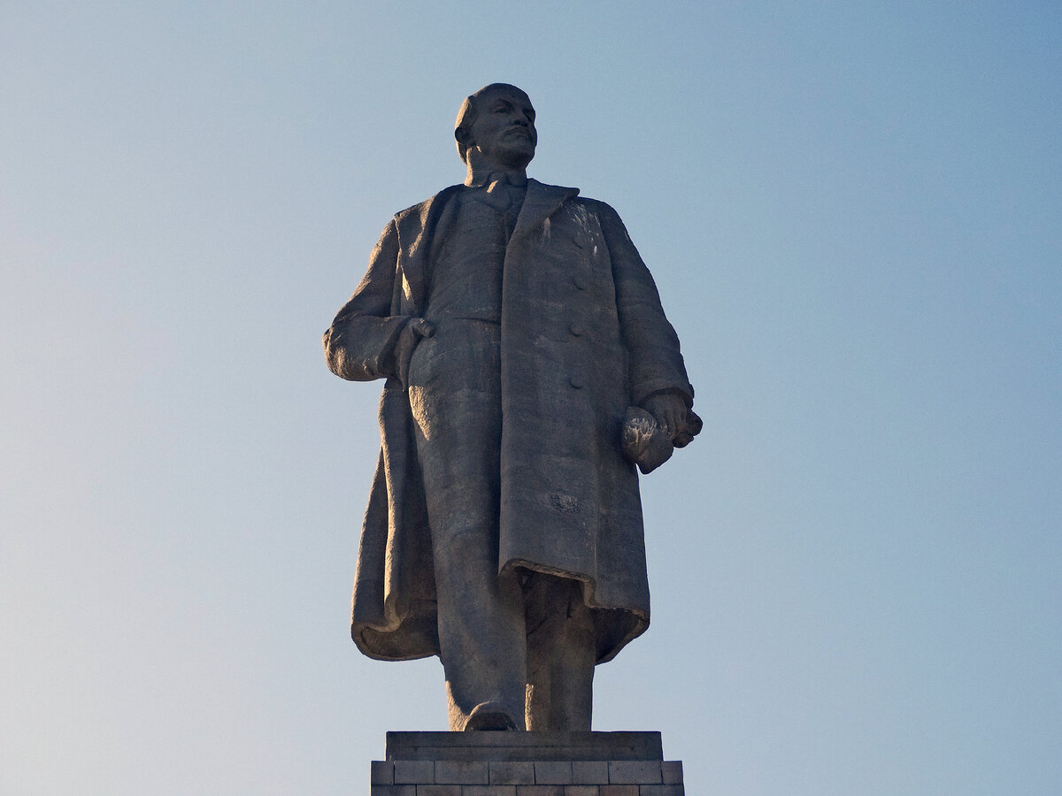 Памятник ленина москва