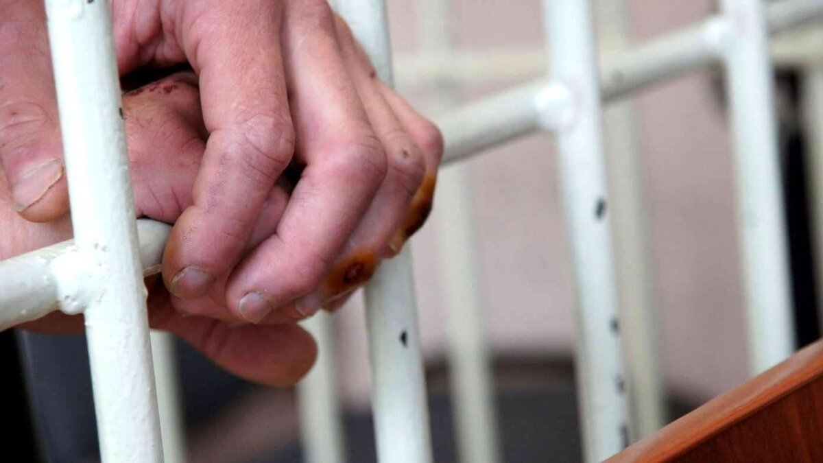     В Казани ищут улики против начальника тыла МВТ Татарстана Рамиля Шакирова. Соответствующая информация появилась в Telegram-канале Mash Iptash.