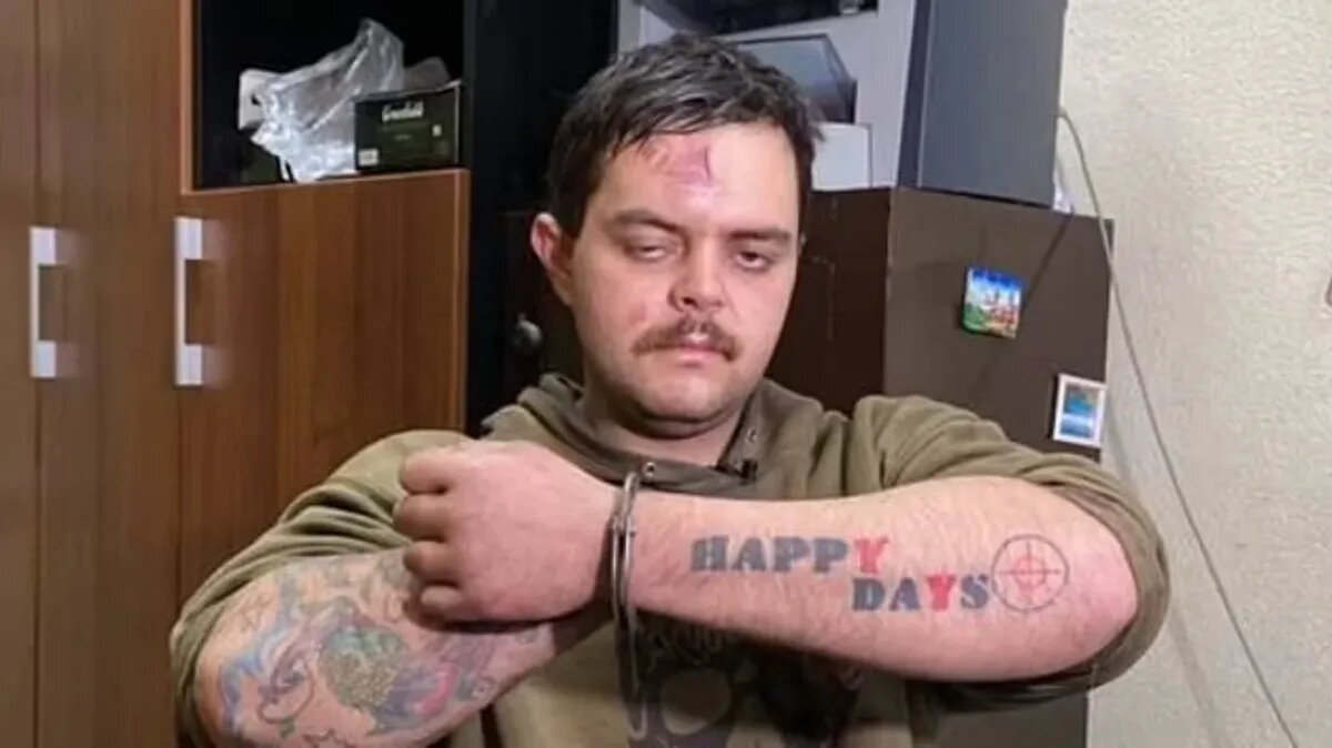 28-летний  Аслин был захвачен российскими войсками в апреле во время боев в Мариуполе и получил смертный приговор, но был возвращен на родину в Великобританию.Фото: dailymail.co.uk