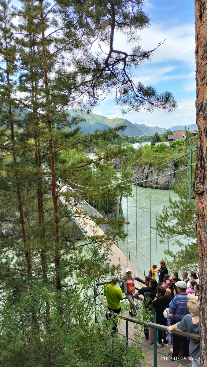 Остров Патмос и толпа желающих туда попасть 