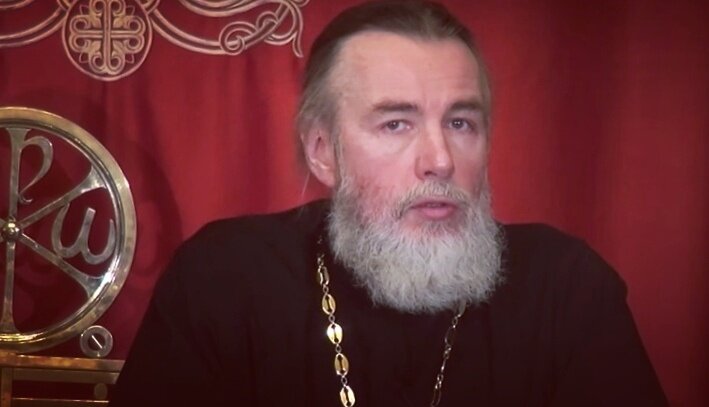 Андрей Овчинников — протоиерей, клирик храма святителя Николая в Хамовниках (г. Москва), кандидат богословия, проповедник, писатель.