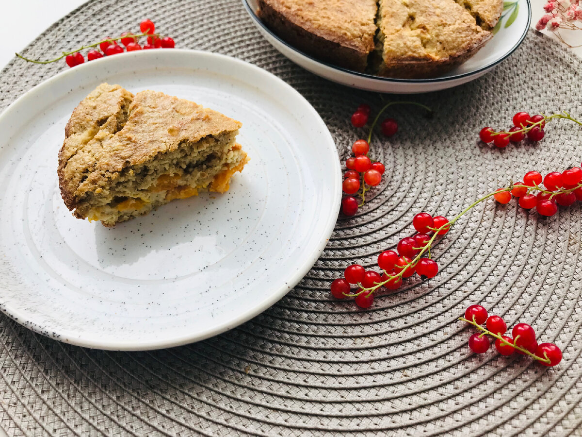 Насыпной пирог с овсянкой и яблоками