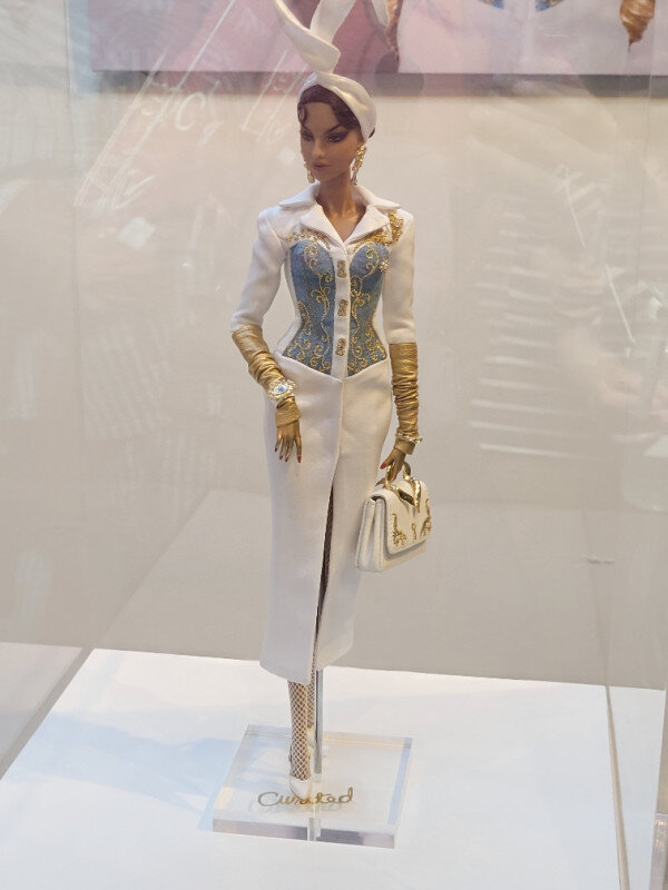 Галерею можно листать