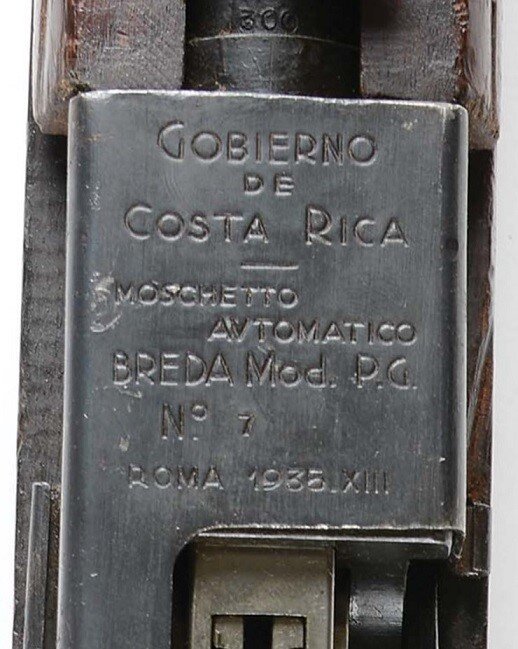 Клеймо на верхней части ствольной коробки автоматической винтовки Бреда обр. 1935 года костариканского контракта.