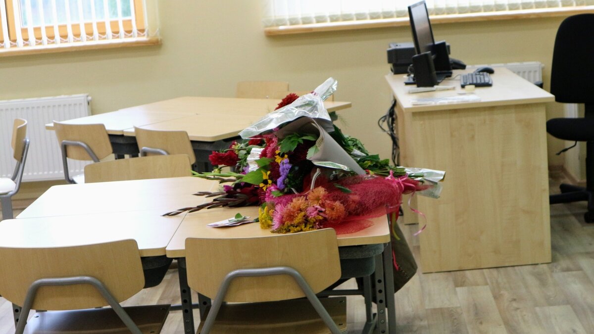     Ранее на планерке в мэрии сообщили, что в Петрозаводске могут открыть два дополнительных первых класса. Наше издание выяснило, в каких школах примут больше первоклассников.