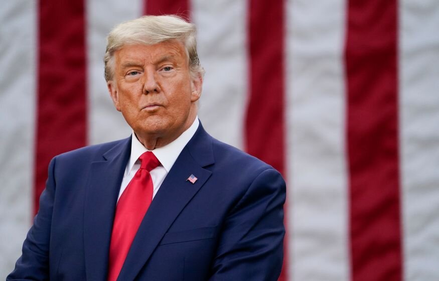    Соратники Трампа призывают его отказаться от участия в президентской гонке