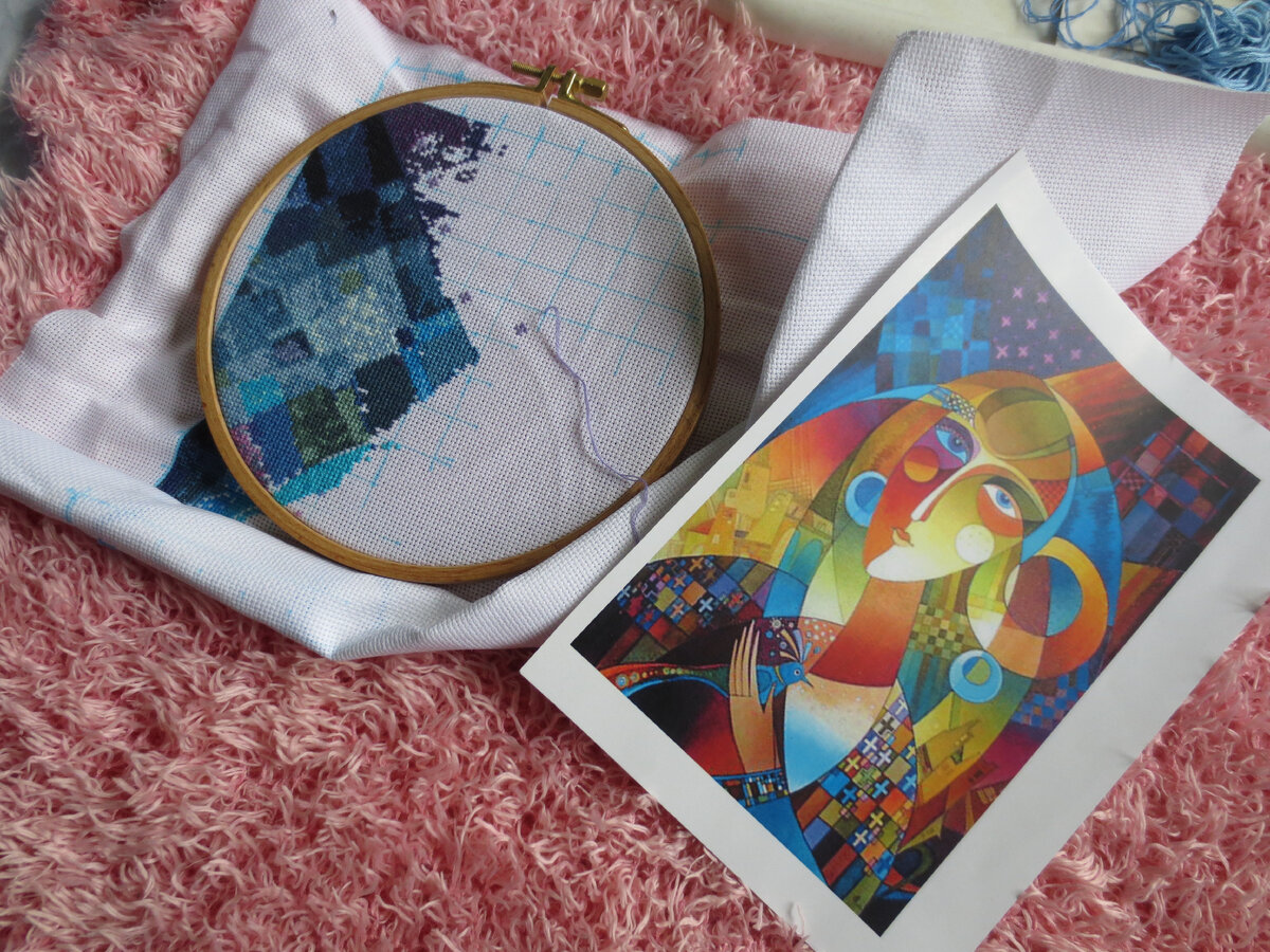 На первом этапе старалась не отходить далеко от схемы