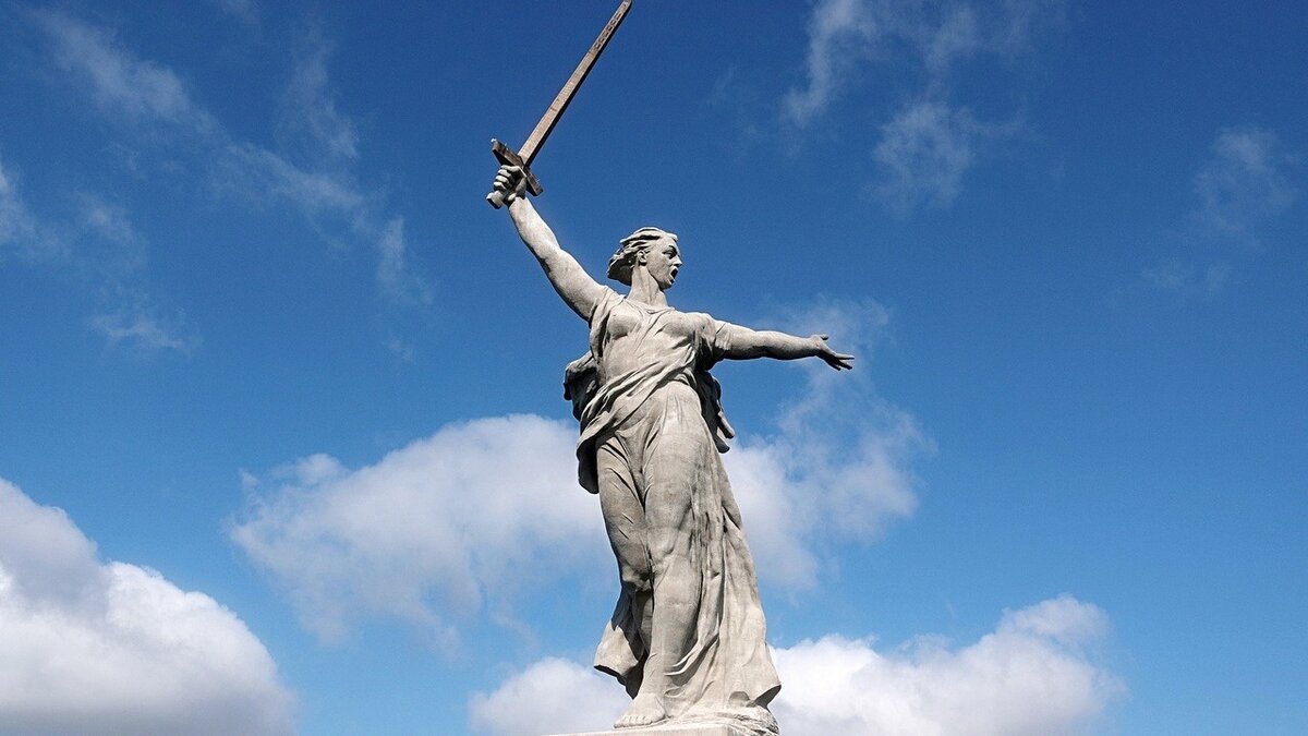     Теперь ей грозит штраф до 40 тысяч, исправительные работы до года или арест на срок до трёх месяцев.