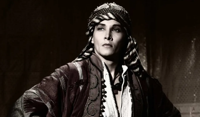 Рудольф Валентино