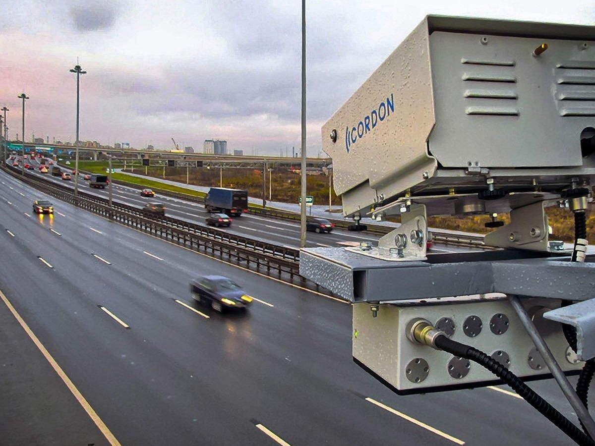     Камера на дороге