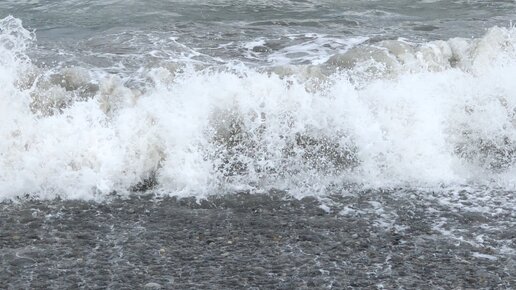 Шторм на черном море в сочи. Ураган в лазаревском. Балтийское море вода. Шторм в лазаревском 2021. Шторм моря лазаревское.