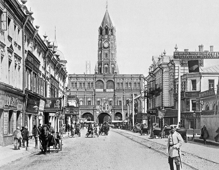 История утверждает, что злосчастный дом построил князь Хилков, который увлекался чернокнижием. wikipedia.org