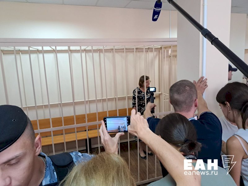 руководитель нтв застрелен. убийство викторова александра. свадьба сына наташи королевой. суд арестовал. королев роман олегович липецк.