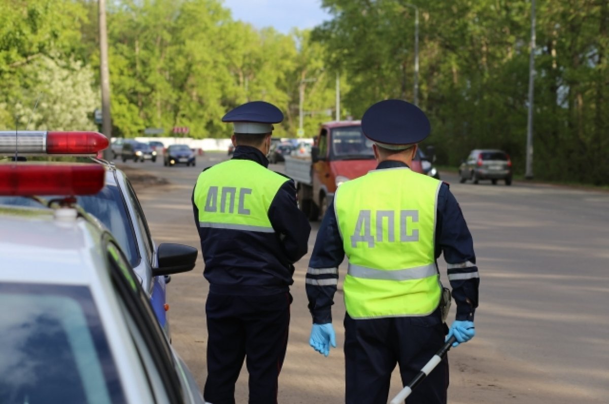 Полицейские довезли задыхающуюся девушку до больницы | АиФ-Омск | Дзен