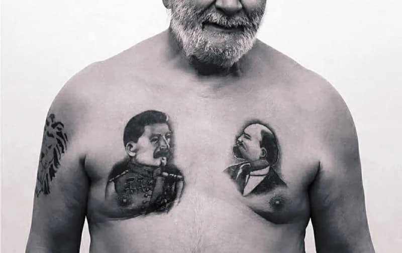 Примерно так выглядели наколки у Юрия Ивановича. Но были они куда крупнее и красивее этих