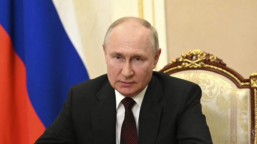   globallookpress.com Alexander Kazakov/Kremlin Pool