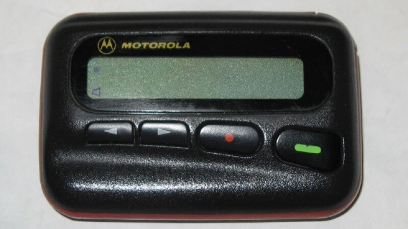     Пейджер Motorola Scriptor LX2. avito.ru