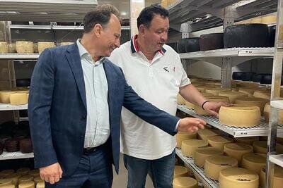    Бизнес-омбудсмен Гоовнев на фермерском хозяйстве в Пушкине ©пресс-служба уполномоченного по защите прав предпринимателей в Московской области